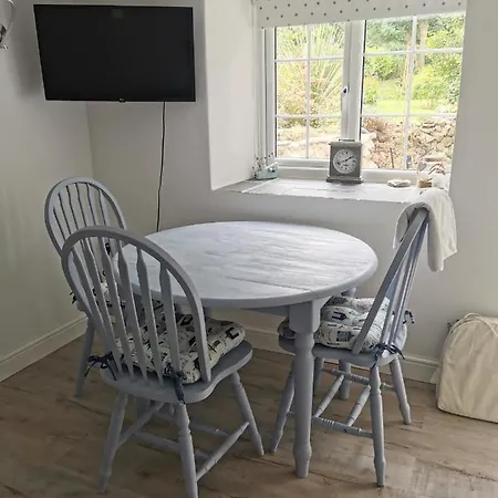 Captivating Isolde With Pool Near St Ives Holiday home